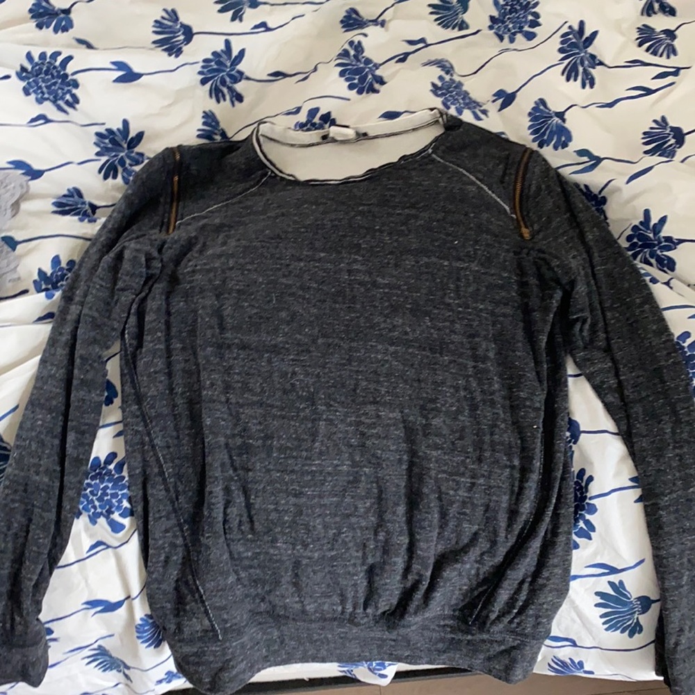 Zipper shoulder sweatshirt